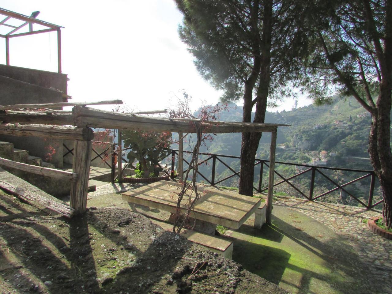 Rifugio Dei Tre Pini *